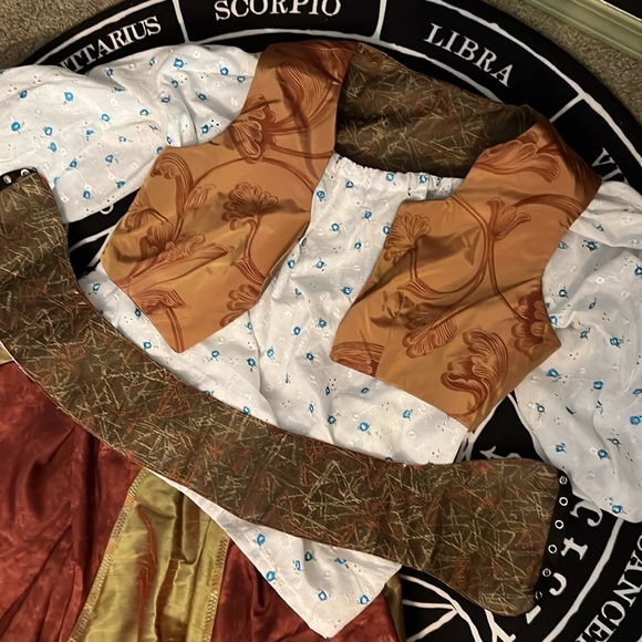 Cottagecore renfaire lotr hobbit fantasy cosplay 🧝🏼♀️🍄 - Picture 4 of 6